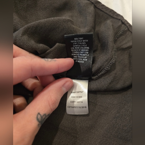 Torrid Womens Harper Georgette Straight Hem Blouse Charcoal and Black Size 0 - Picture 13 of 14